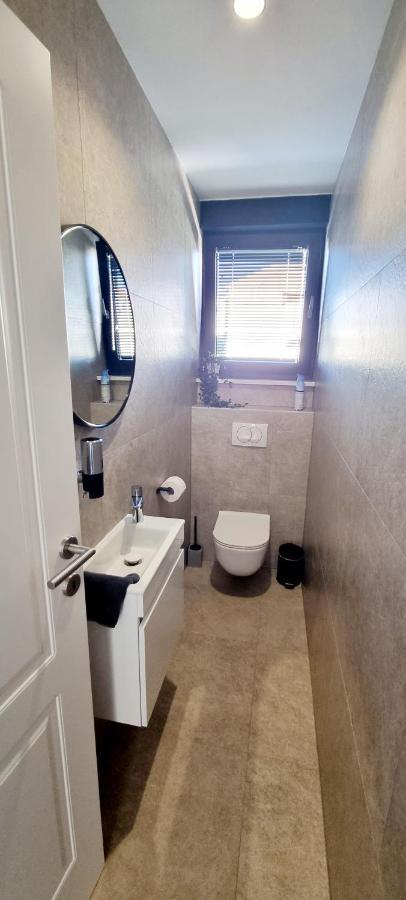 Dinary Apartman Vir Exterior foto