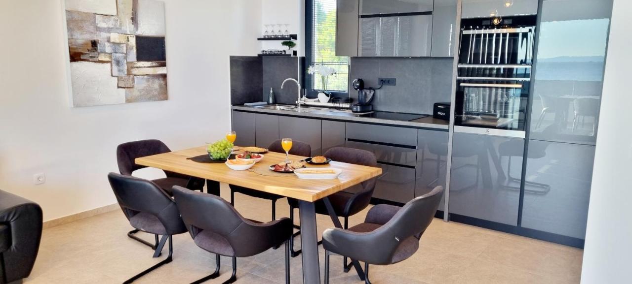 Dinary Apartman Vir Exterior foto